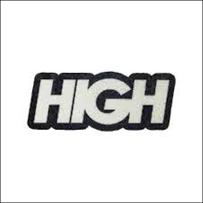 Quel chanteur a atteint pour la première fois la première place du hit-parade français avec le titre "High" ?