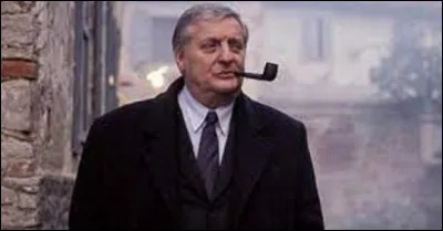 Le commissaire Jules Maigret est un héros de fiction qui vit le jour en 1931 et qui apparut dans 75 romans et 28 nouvelles créés par Georges Simenon. Dans quel ouvrage le vit-on pour la première fois ?