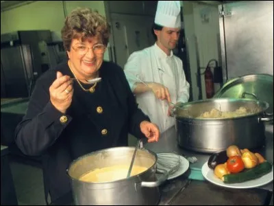 Qui présentait une émission culinaire du terroir dans les années 80 et 90 ?