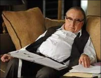 Dans le téléfilm intitulé ''Mort d'un président'' en 2011, quel acteur tient le rôle de Georges Pompidou ?