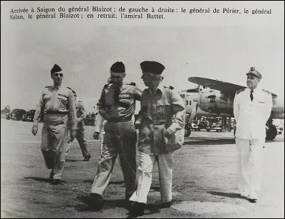 Combien d'années dura la guerre d'Indochine avant que la France se retire totalement ?