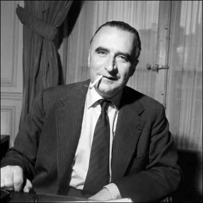 Des suites de quelle maladie le second président de la Ve République, Georges Pompidou, succombe-t-il le 2 avril 1974 dans son appartement parisien ?