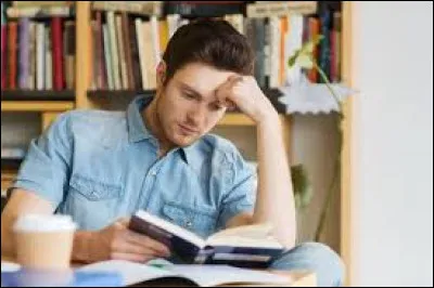 Quelle lettre faut-il remplacer pour obtenir un domaine ou une division ?