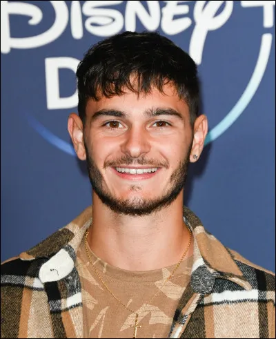 Qui interprète le rôle de Nathan Paoletti ?