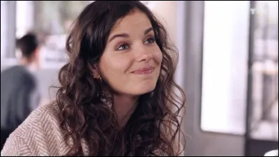 Qui interprète le rôle de Roxane Thiemen ?