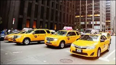 Quelle ville est célèbre pour ses taxis jaunes ?