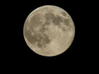 Quelle lettre faut-il remplacer pour obtenir une butte de sable ?