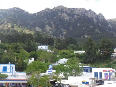 Et, pour terminer ce quiz, je vous dis "Efcharistó polý", ce qui signifie...