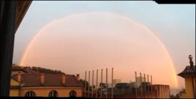 Quelle actrice est à l'affiche du film "Blue Jasmin" ?