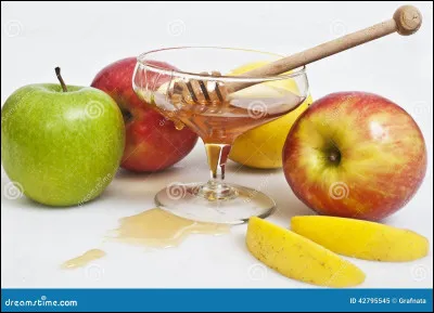 Ainsi qu'une pomme trempée dans du miel...