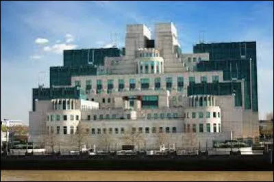 Sous quel autre nom le Secret Intelligence Service, l'un des services de renseignements britannique est-il connu ?