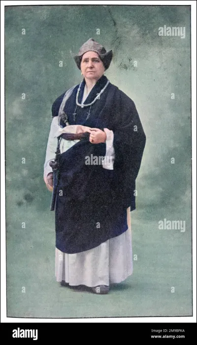 Le plus grand explorateur du XXe si&egrave;cle est une femme, disait-on d'Alexandra David-N&eacute;el. Qu'a-t-elle fait peu de temps avant sa mort &agrave; l'&acirc;ge de 100 ans, en 1969 ?