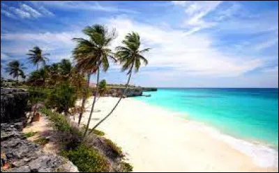 Sur quelle île est née la chanteuse Rihanna ?