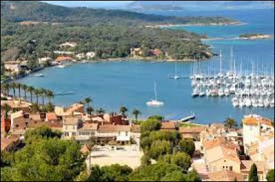 Quelle est la plus grande des îles d'Hyères ?