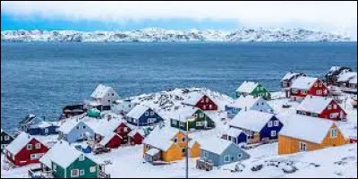 À quel pays appartient l'île du Groenland ?