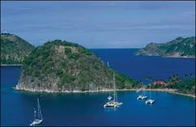 Quelle île est surnommé ''l'île papillon'' ?