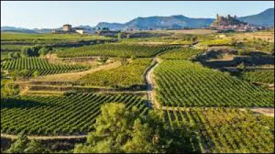 Cette petite région est située dans la haute vallée de l'Ebre, sans façade maritime ; elle compte 300 000 habitants et a pour capitale Logroño :