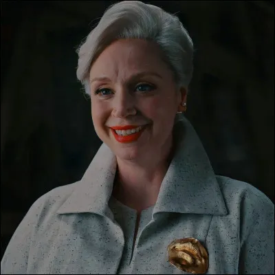 Quel est le nom de cette adulte ?