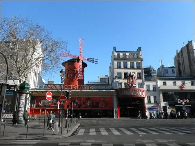Dans quel arrondissement parisien la rue Blanche et la place Blanche sont-elles situées ?