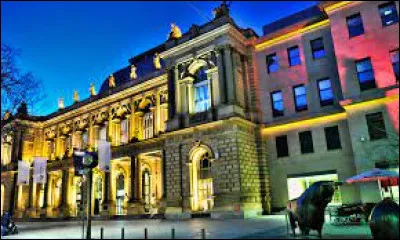 Dans quelle ville se situe la principale Bourse allemande ?