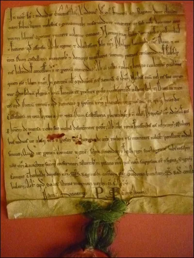 Quelle lettre faut-il remplacer, dans ce document du XIIe siècle accordant des franchises, pour obtenir ce qui fait souvent l'attrait ?