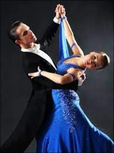 Quelle lettre faut-il remplacer pour obtenir un bassin portuaire fermé sur trois côtés ?