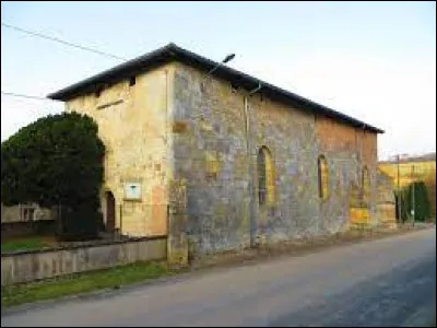 Voici l'église de la Nativité-de-la-Sainte-Vierge, à Belrain. Petit village lorrain de 31 habitants, dans l'arrondissement de Commercy, il se situe dans le département ...