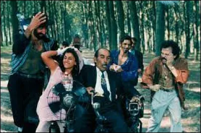 Qui réalise ''Chat noir, chat blanc'' en 1998 ?