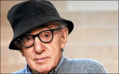 Avec quel instrument de musique Woody Allen se produit-il régulièrement sur scène ?