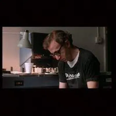 Dans quel film de Jean-Luc Godard a-t-il joué le rôle de M. Alien en 1987 ?