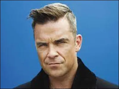 Quelle actrice partage le duo ''Something Stupid'' avec Robbie Williams en 2001 ?