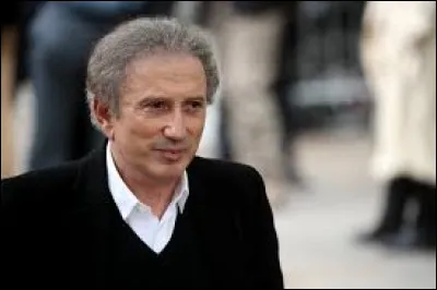 Sur quelle station de radio pouvait-on l'entendre dans l'émission ''La Grande Parade'' entre 1976-1982 ?