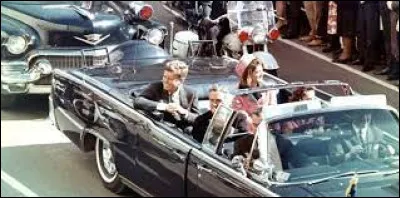 Un 22 novembre, le président Kennedy est assassiné à Dallas : c'était en ...