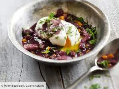 De quelle région est originaire la recette des ufs en meurette ?