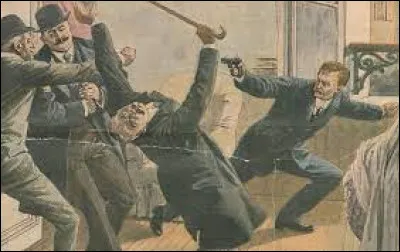 Quel &eacute;tait le pr&eacute;nom du leader du groupe anarchiste criminel ''La bande &agrave; Bonnot'' ?