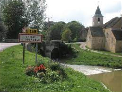 Je vous propose de commencer notre balade en Franche-Comté, à l'entrée de Chilly-le-Vignoble. Village de l'aire d'attraction Lédonienne, il se situe dans le département ...