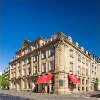 Dans quelle ville trouve-t-on la plus ancienne maison de parfum du monde encore existante ?