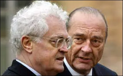 24 septembre, les Français approuvent par referendum la réforme du quinquennat voulue Chirac et Jospin : c'était en ...