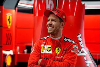 Ce pilote allemand a rejoint la Scuderia en 2015 et remporté 14 grands prix avec Ferrari entre 2015 et 2019 : c'est ...