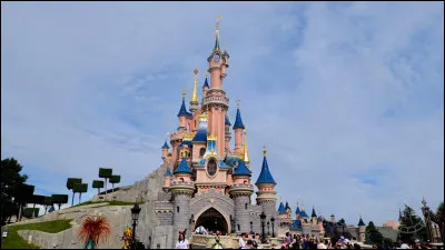 Quel était le nom de Disneyland Paris au tout début ?