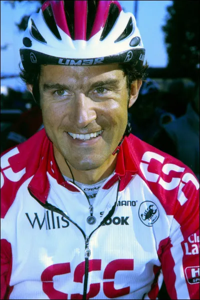 Lors de quel Tour de France, Andrea Peron avait-il terminé à la 10e place du classement général ?