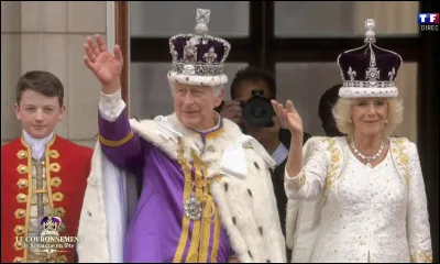 1er janvier : La Croatie intègre la zone euro. 
6 mai : Couronnement du roi Charles III.
Just Fontaine et Tina Turner décèdent.