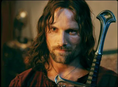 Quel est le nom de la "race" d'humains particulièrement longévive (qui vit longtemps) dont fait partie Aragorn ?