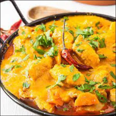 Quel ragoût de viande ou de poisson antillais porte le même nom qu'un mélange d'épices indiennes ?