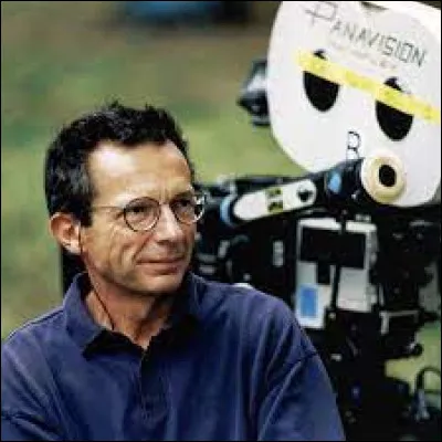 Avec quel magazine collabora-t-il de 1970 à 1974 en fournissant de nombreuses planches ?