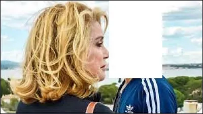 Quel rappeur joue aux côtés de Catherine Deneuve dans le film ''Tout nous sépare'' ?