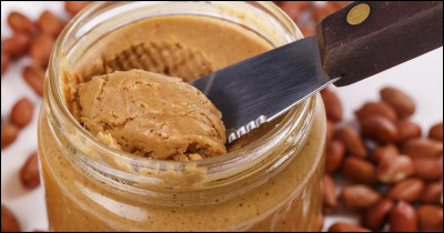 Aux Etas-Unis, la Food and Drog Administration, considère que, dans 1OO grammes de beurre de cacahuète ...