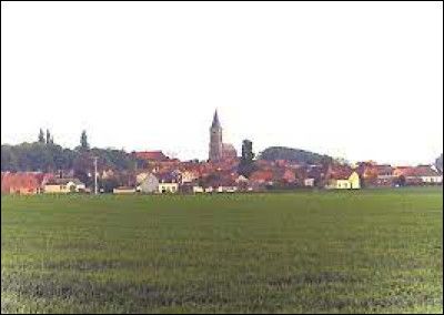 Village des Hauts-de-France, entre Douai et Cambrai, Bugnicourt se situe dans le département ...