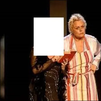 Avec qui partage-t-elle la scène dans la pièce de théâtre ''Fugueuses'' en 2008 ?
