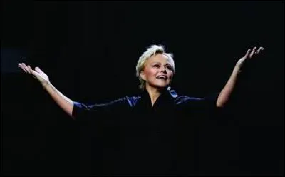 Quel appareil électrique récalcitrant donne son nom à un sketch en 1992 ?